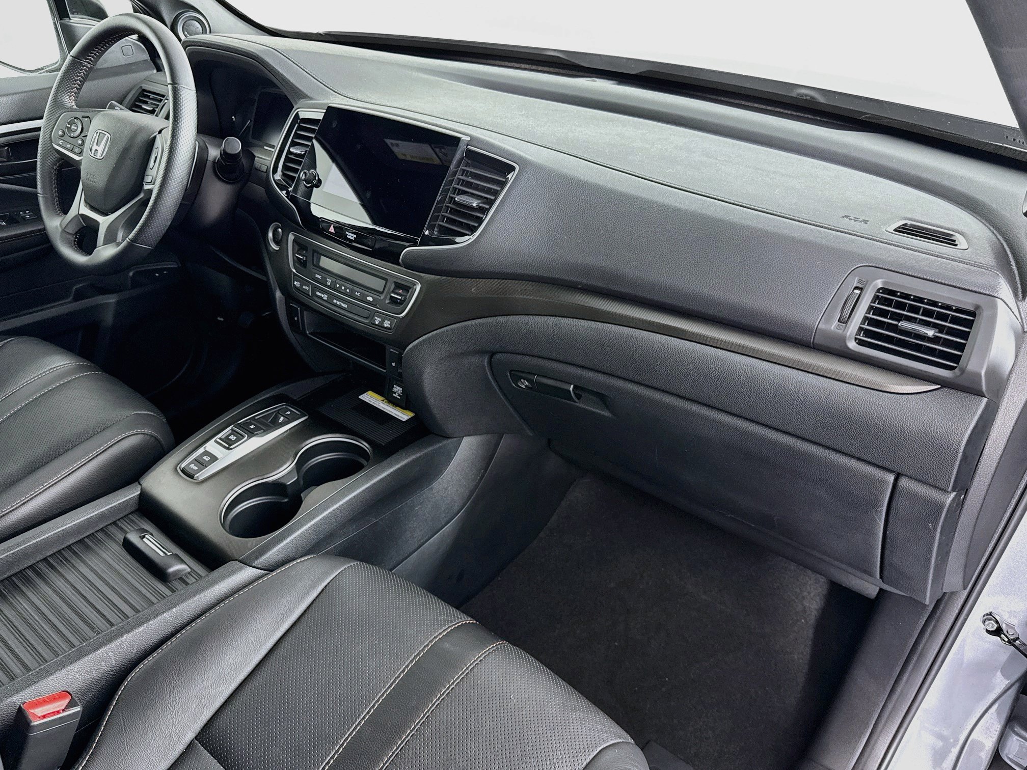 Certified 2023 Honda Passport TrailSport image 29