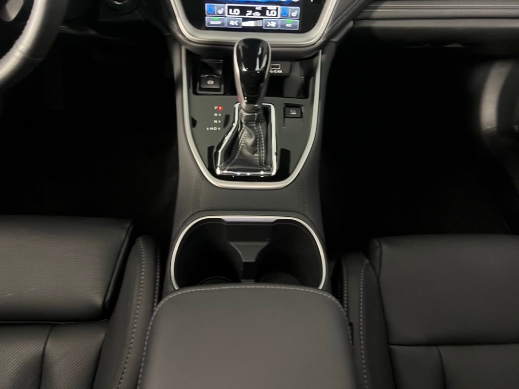 Used 2025 Subaru Outback Touring XT image 17