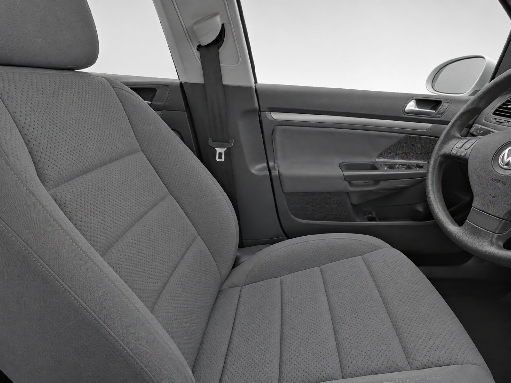 Used 2007 Volkswagen Rabbit 4-Door FWD image 10