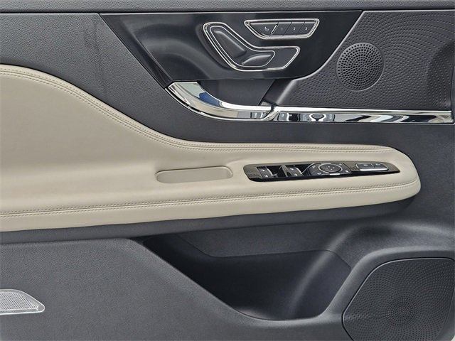 New 2026 Lincoln Corsair Premiere image 22