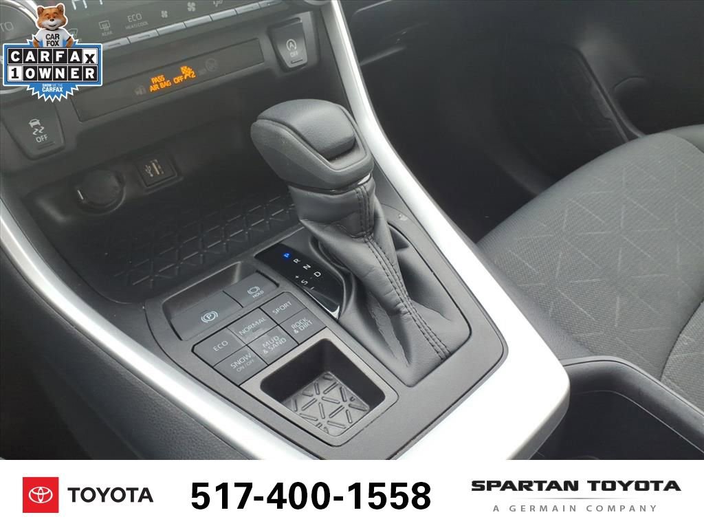Used 2025 Toyota RAV4 XLE image 21