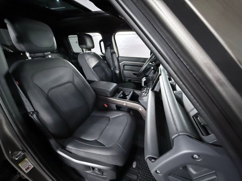 Used 2023 Land Rover Defender 110 X image 27