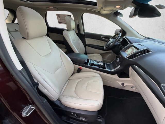 Used 2019 Ford Edge Titanium w/ Equipment Group 301A FWD image 22