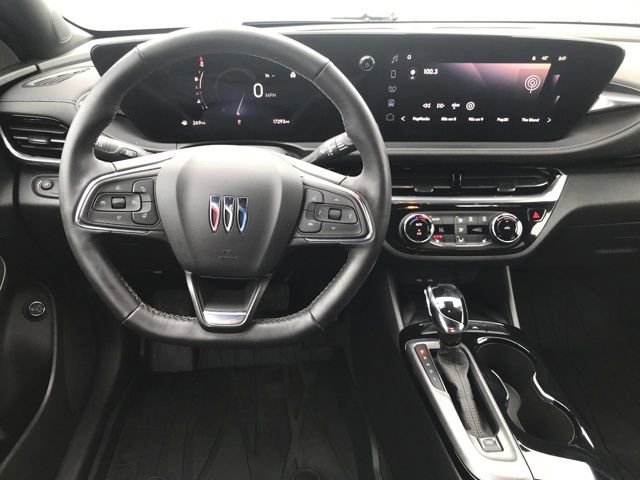 Used 2024 Buick Envista Sport Touring w/ Convenience I Package image 31