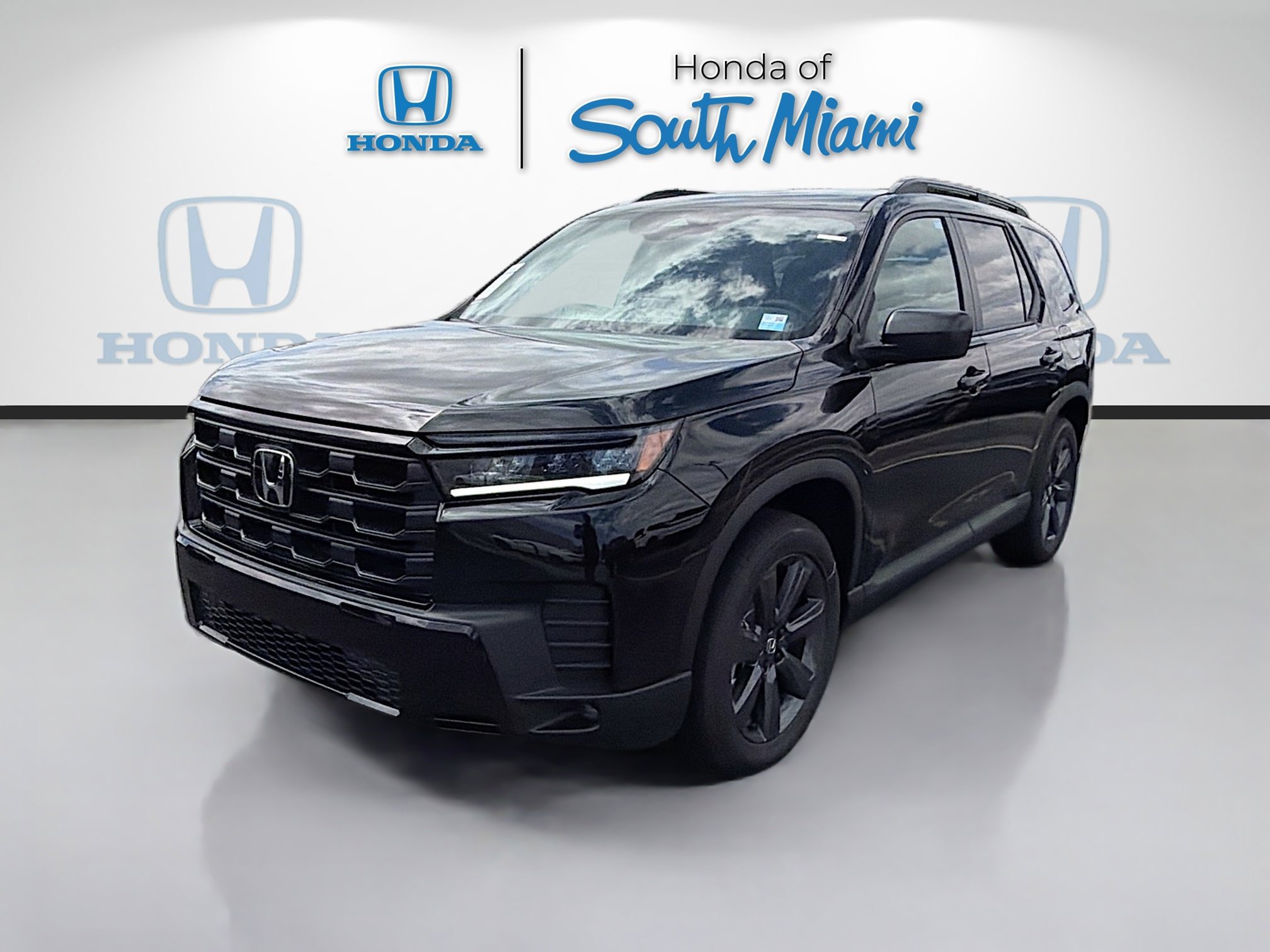 New 2026 Honda Pilot Sport image 3