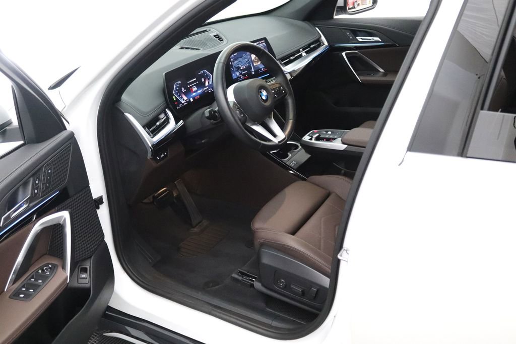 Used 2023 BMW X1 xDrive28i w/ Convenience Package image 14