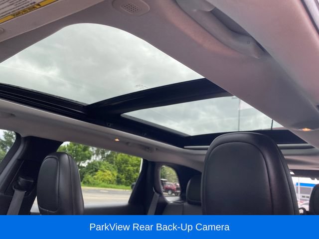 Used 2021 Jeep Cherokee Trailhawk w/ Sun, Sound & Nav Group AWD/4WD image 16