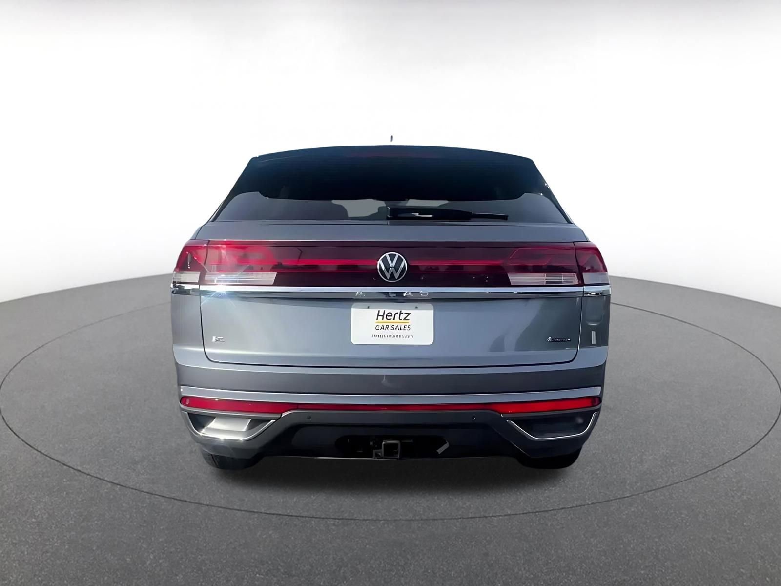 Used 2025 Volkswagen Atlas Cross Sport SE image 12