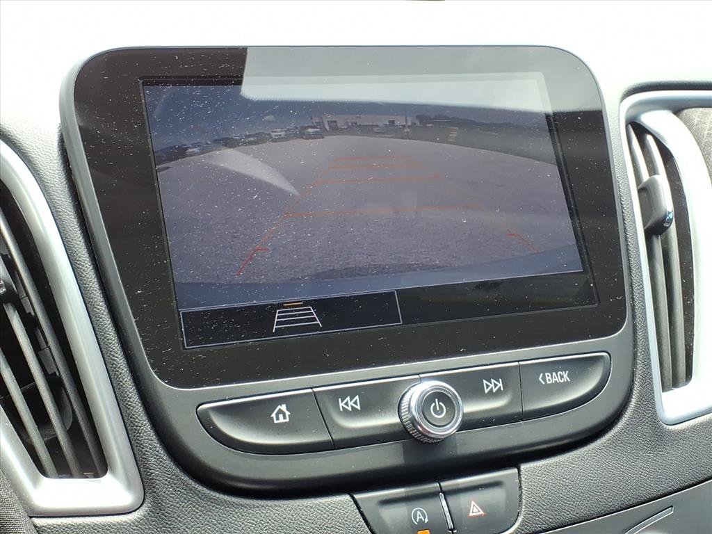 Used 2022 Chevrolet Malibu LT FWD image 6