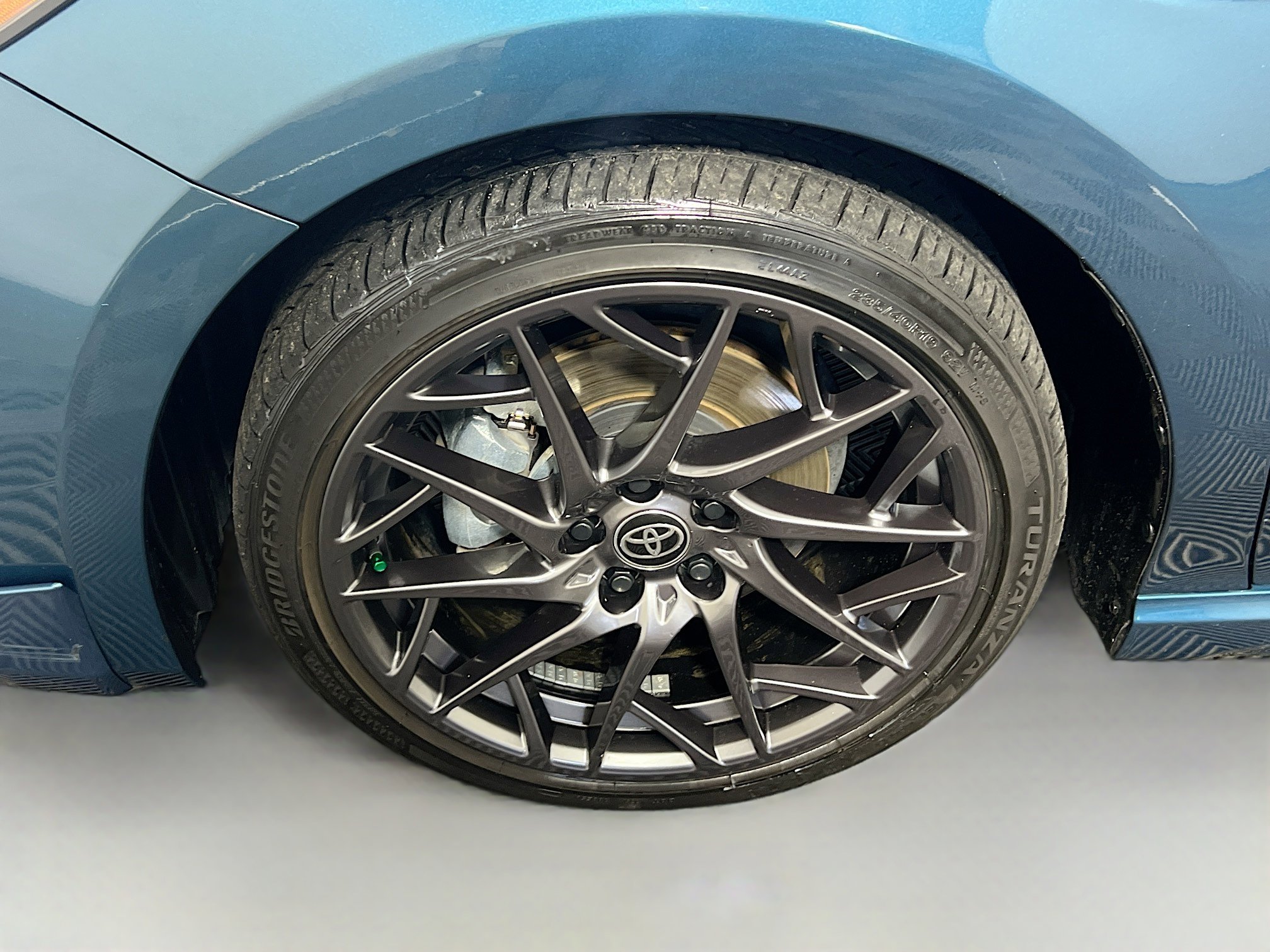 Used 2025 Toyota Camry XSE FWD image 13