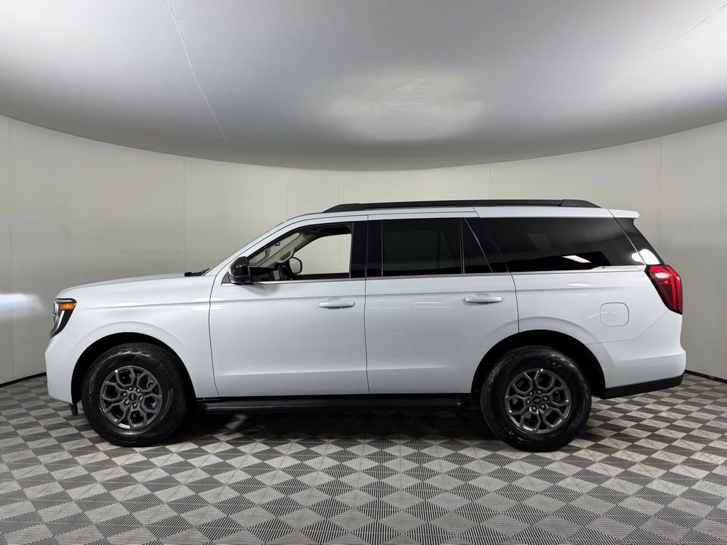 Used 2025 Ford Expedition Active image 9