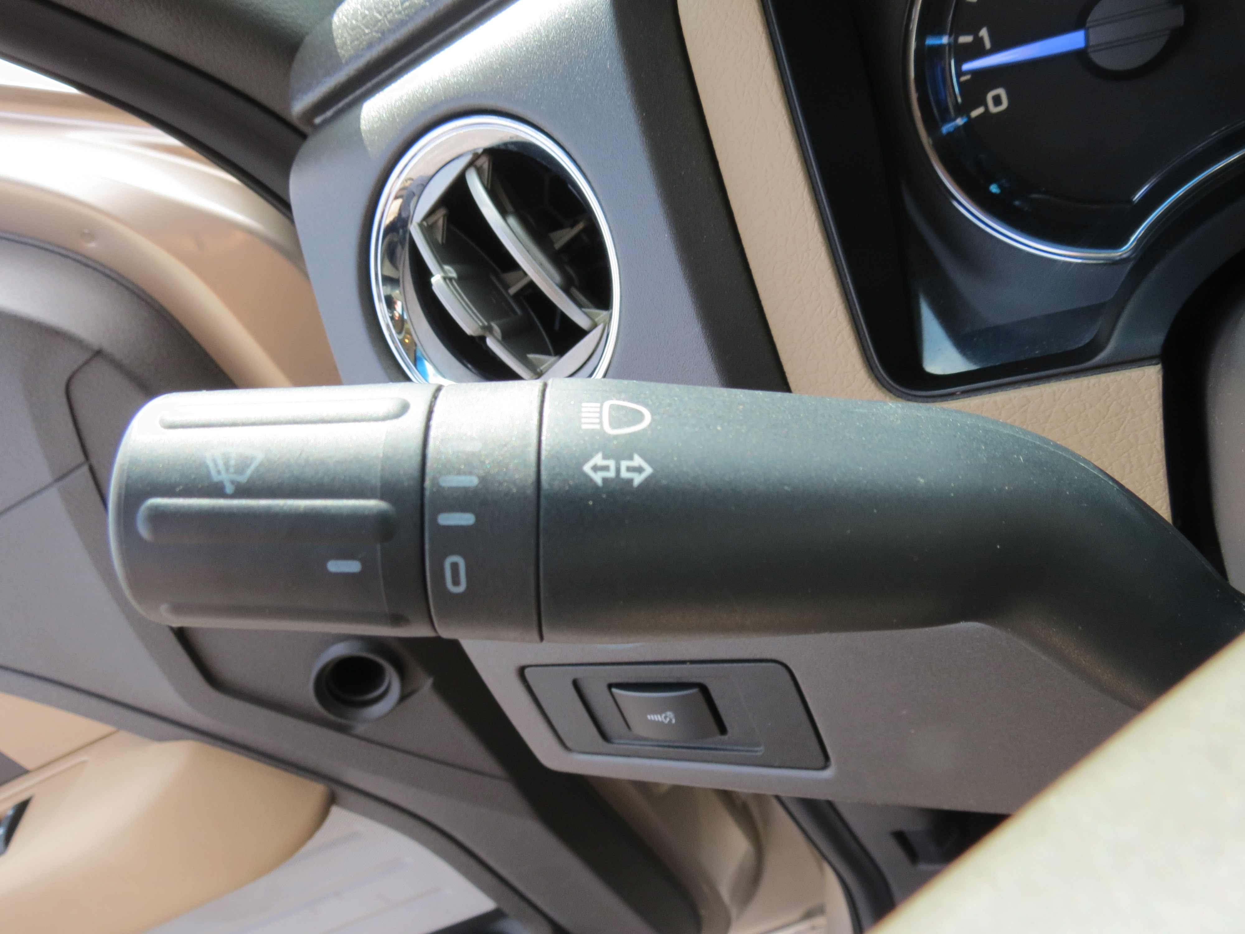 Used 2012 Ford F150 XLT w/ XLT Convenience Pkg RWD image 16