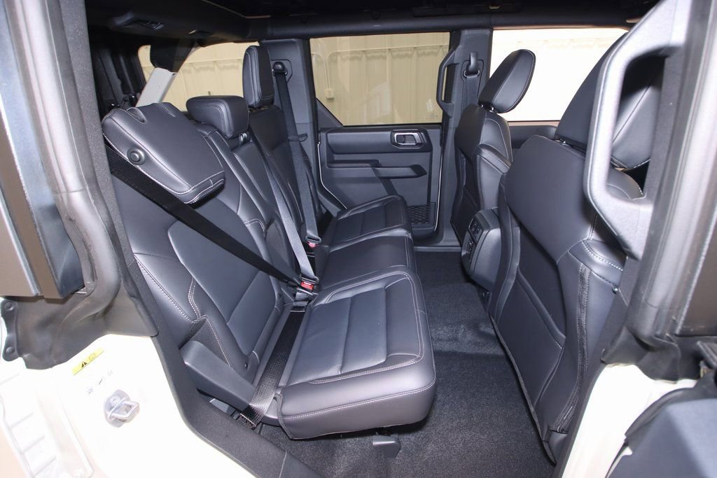 New 2025 Ford Bronco Outer Banks image 13