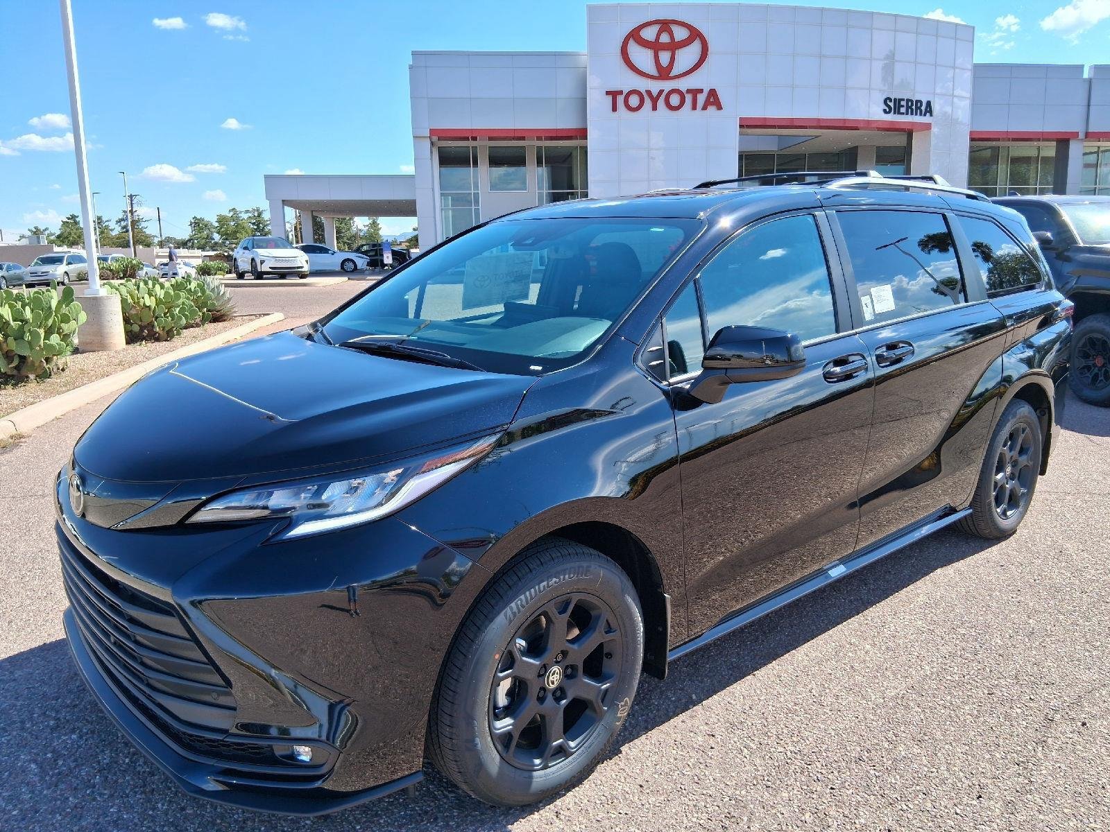 New 2026 Toyota Sienna XLE Woodland Edition AWD/4WD video 1