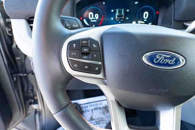 Used 2025 Ford Explorer Active w/ Active Comfort Package AWD/4WD image 23