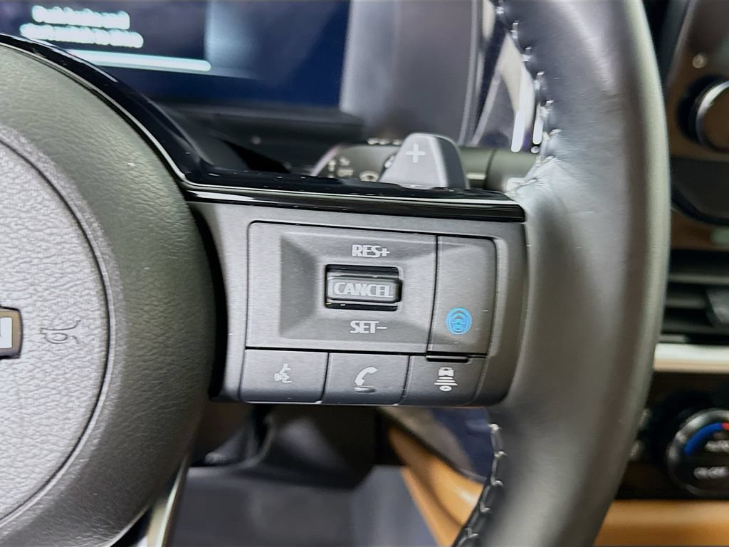 Certified 2025 Nissan Pathfinder Platinum AWD/4WD image 25