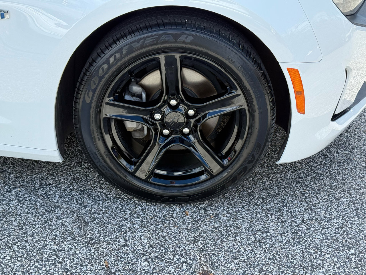 Used 2020 Chevrolet Camaro LT image 19