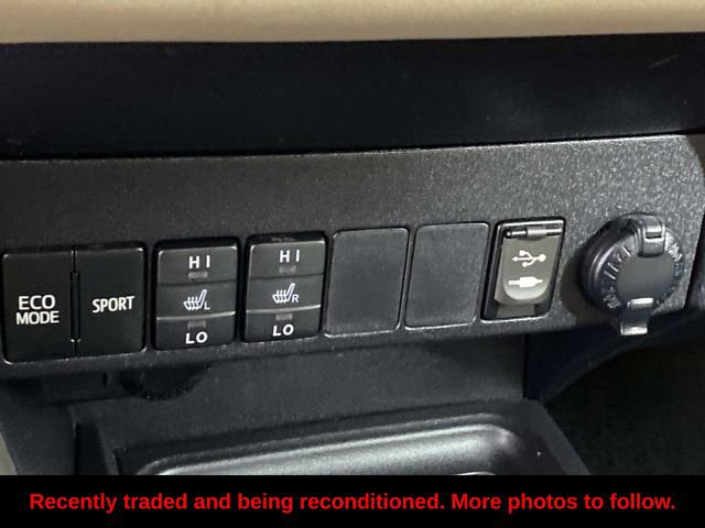 Used 2015 Toyota RAV4 Limited AWD/4WD image 21