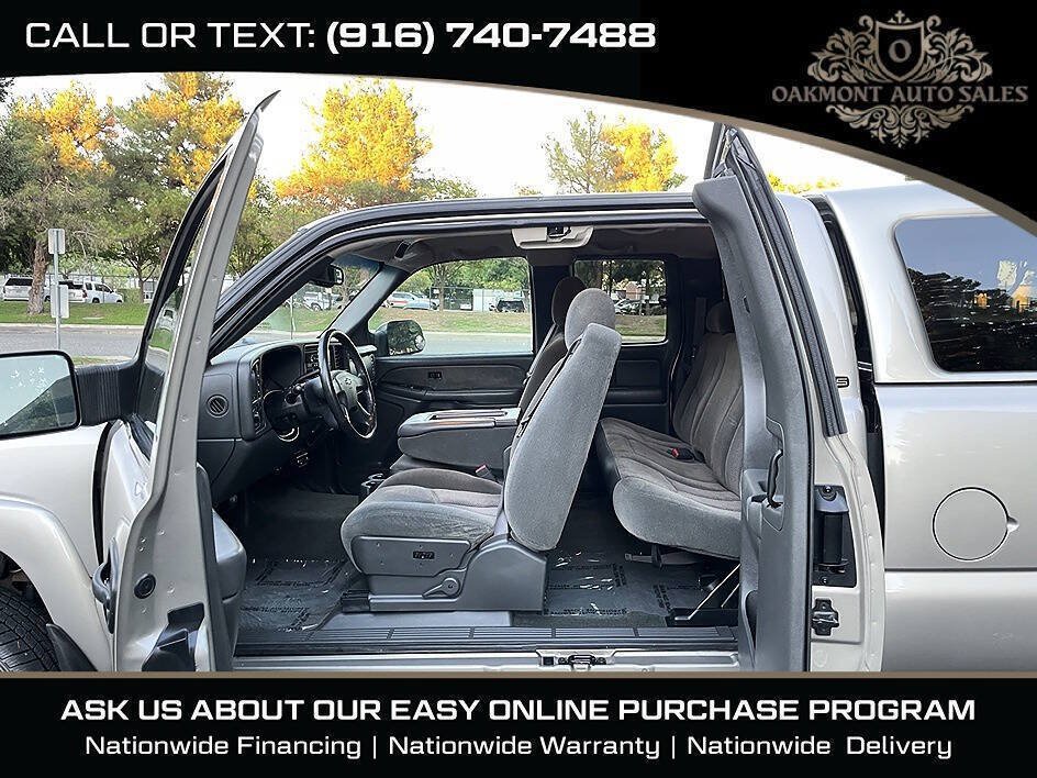 Used 2003 Chevrolet Silverado 2500 LS w/ Snow Plow Prep Package AWD/4WD image 16