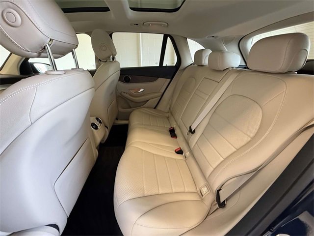 Used 2021 Mercedes-Benz GLC 300 4MATIC image 19