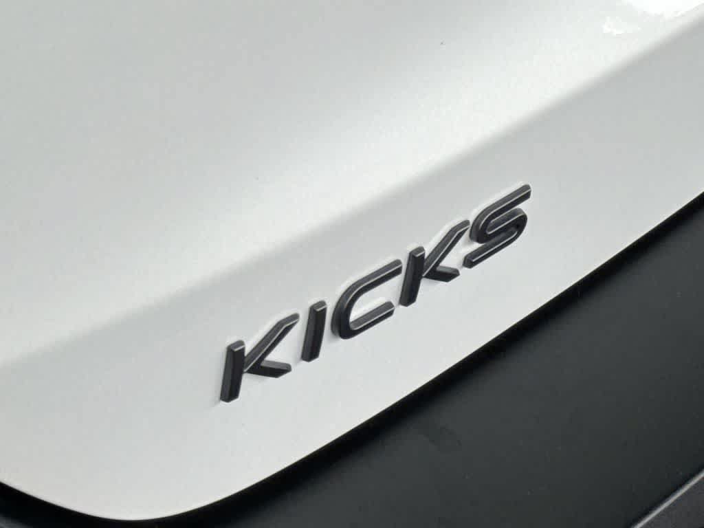 Used 2026 Nissan Kicks SR w/ SR Premium Package AWD/4WD image 10