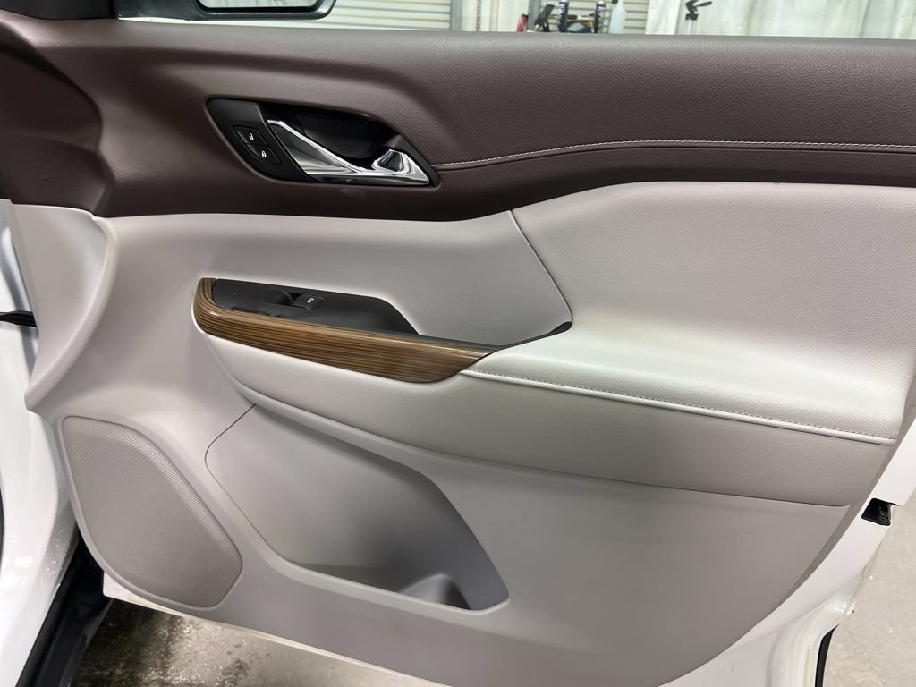 Used 2020 GMC Acadia SLE FWD image 11