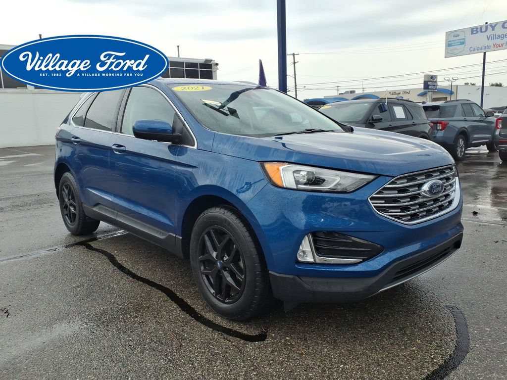 Used 2021 Ford Edge SEL w/ Convenience Package AWD/4WD image 4