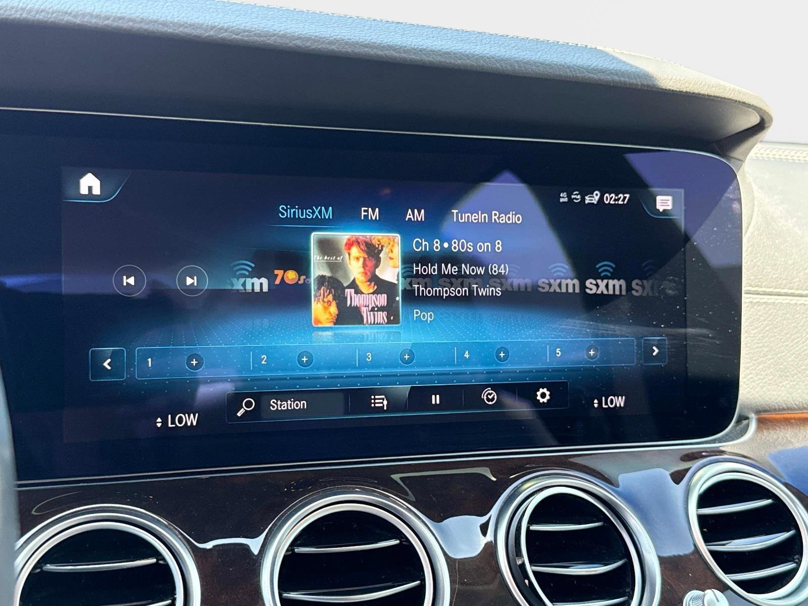 Used 2022 Mercedes-Benz E 350 Sedan image 24