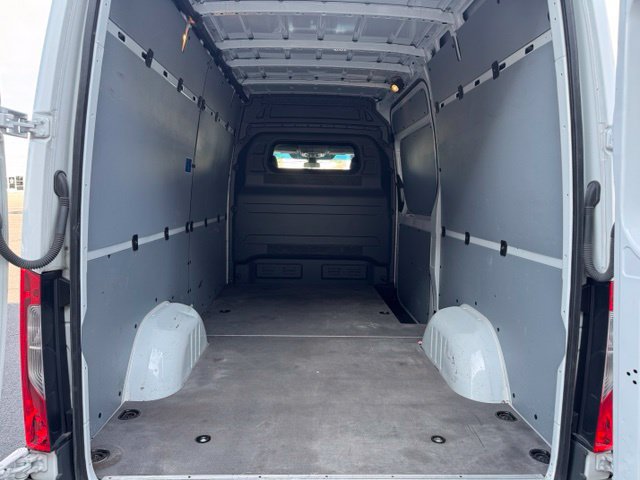 Used 2024 Mercedes-Benz Sprinter 2500 image 17
