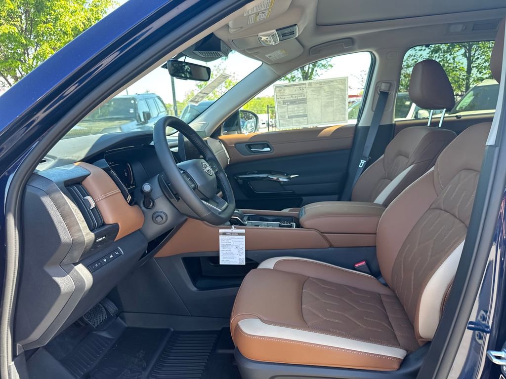 New 2026 Nissan Pathfinder Platinum AWD/4WD image 10
