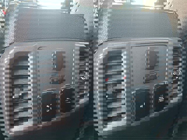 Used 2018 Ford F150 Raptor w/ Equipment Group 802A Luxury image 20