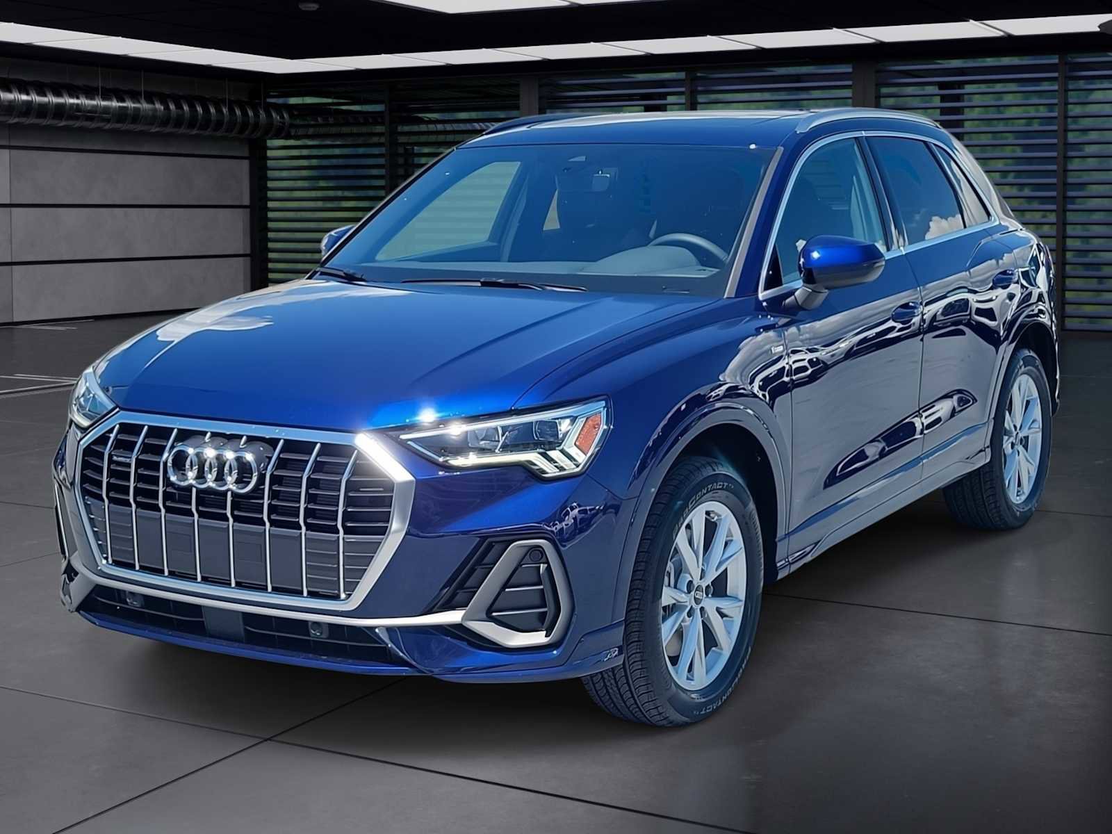 New 2025 Audi Q3 2.0T Premium