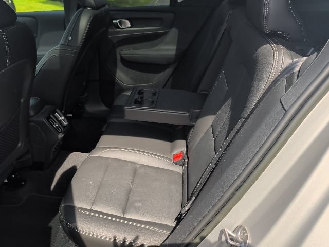 Used 2023 Volvo XC40 B5 Ultimate w/ Climate Package AWD/4WD image 18