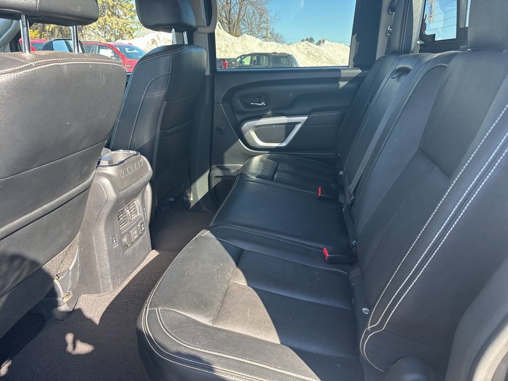 Used 2019 Nissan Titan PRO-4X w/ Pro-4x Convenience Package image 9