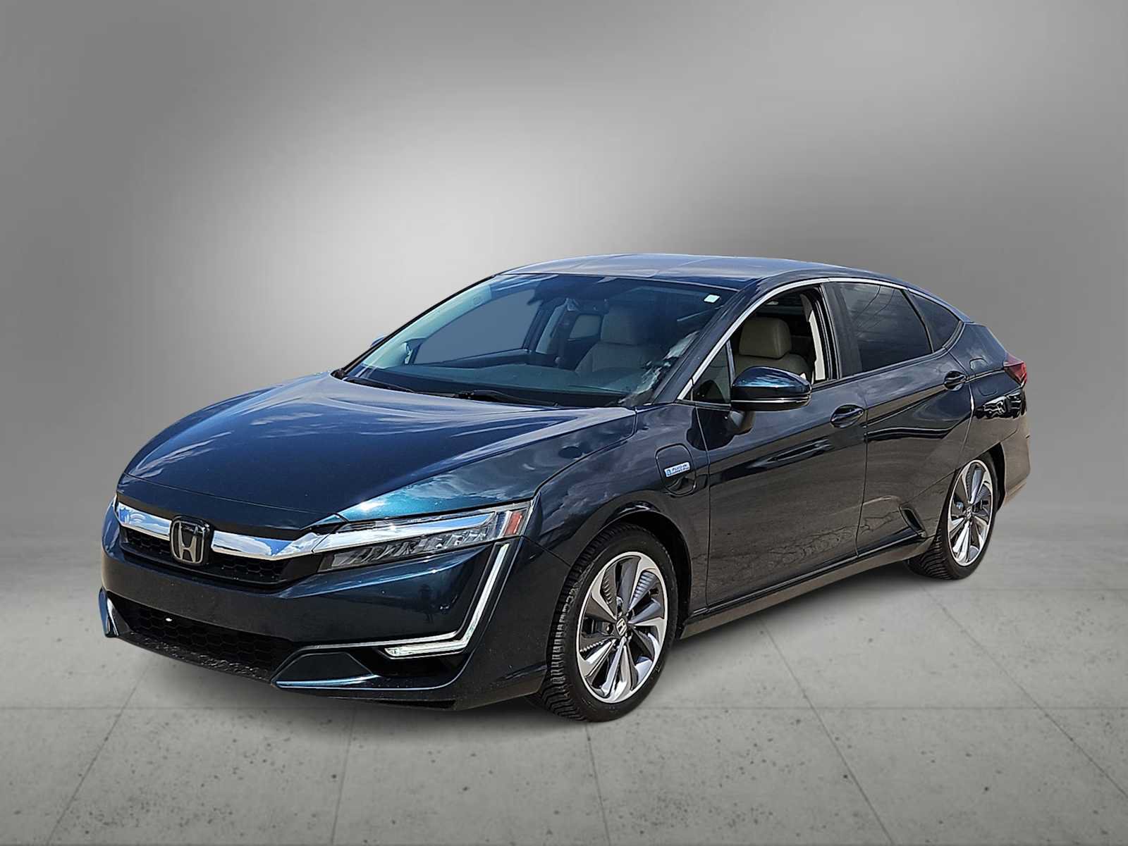 Used 2018 Honda Clarity Touring image 4