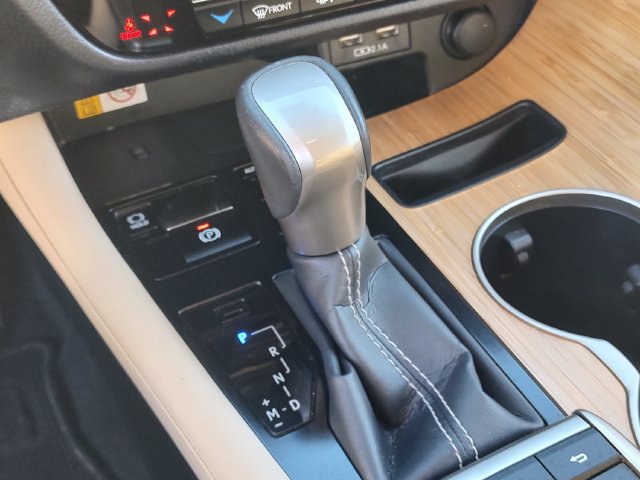 Used 2022 Lexus RX 350L FWD w/ Premium Package image 19