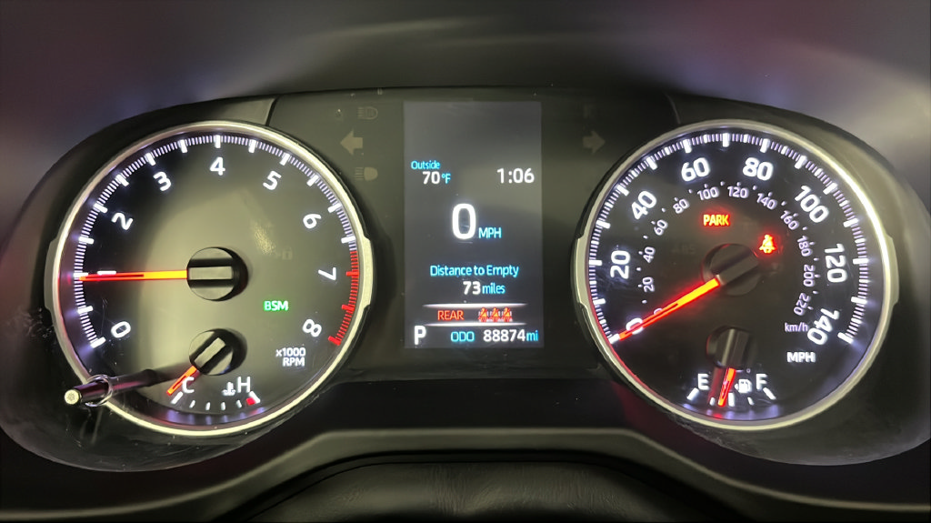 Used 2020 Toyota RAV4 XLE w/ Convenience Package FWD image 24