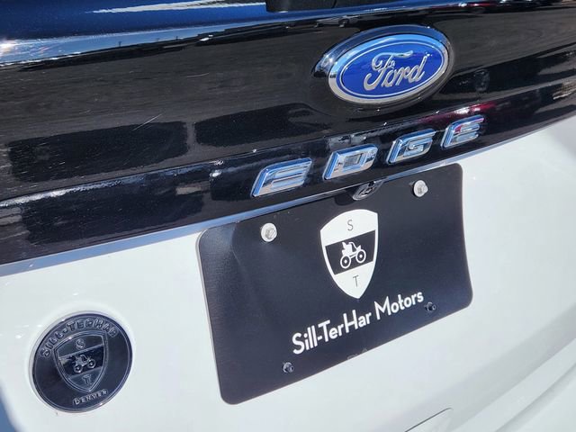 Used 2021 Ford Edge SE image 19