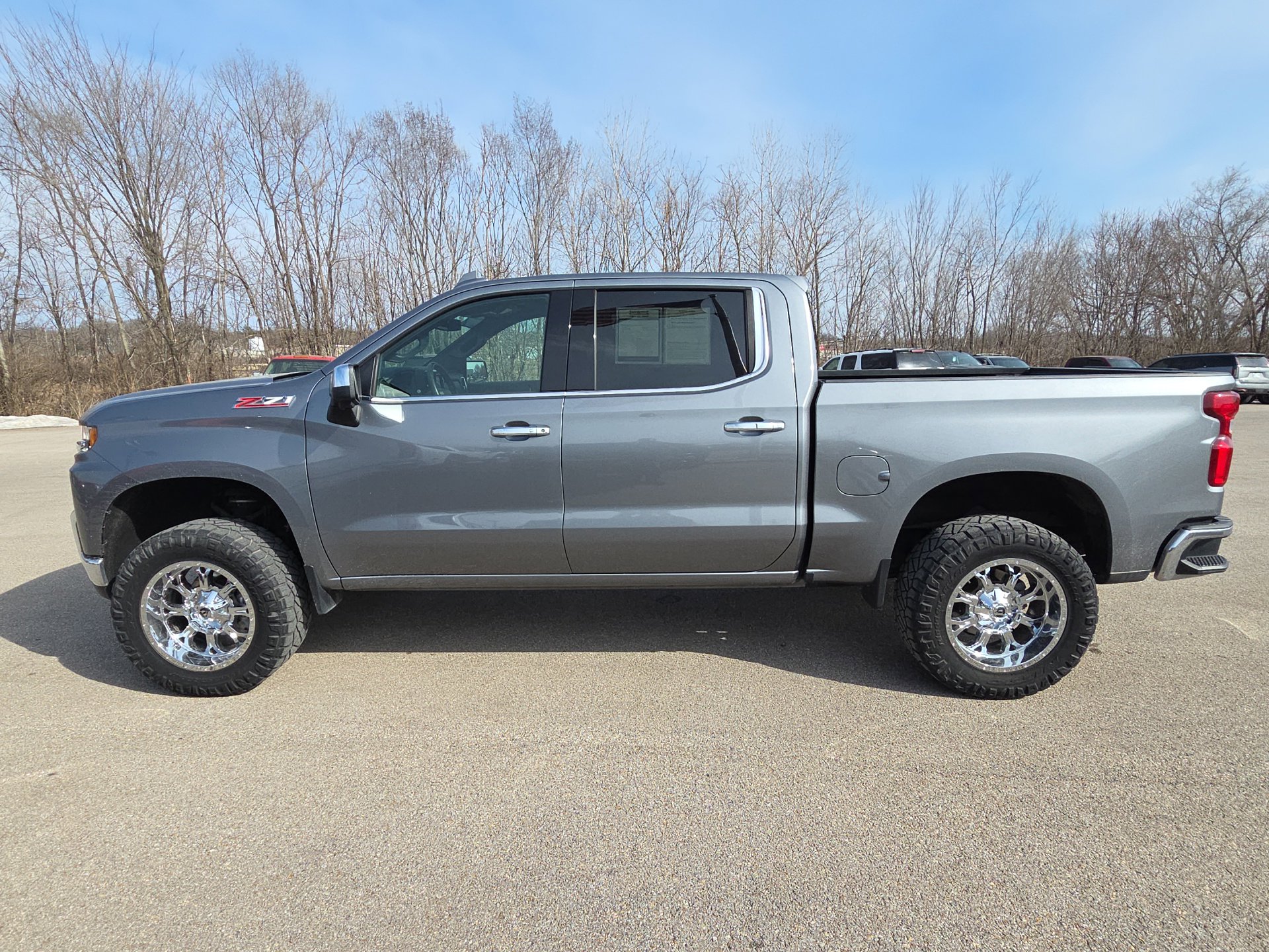 Used 2022 Chevrolet Silverado 1500 LTZ w/ Z71 Off-Road Package image 5