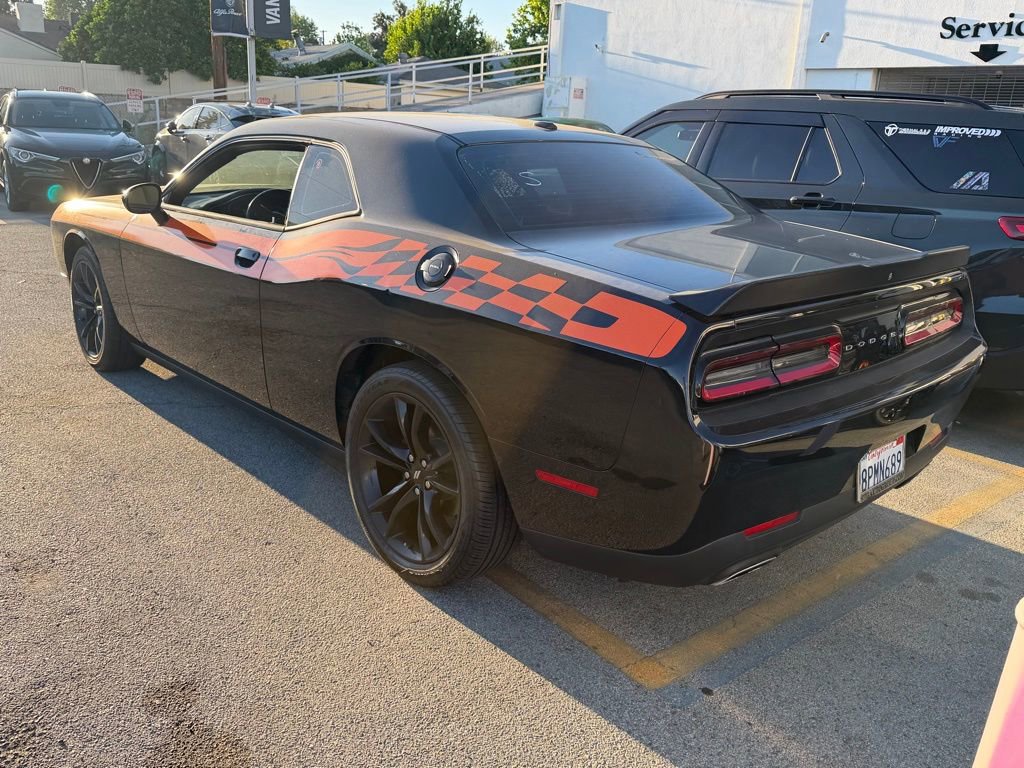 Used 2018 Dodge Challenger SXT w/ Blacktop Package image 4