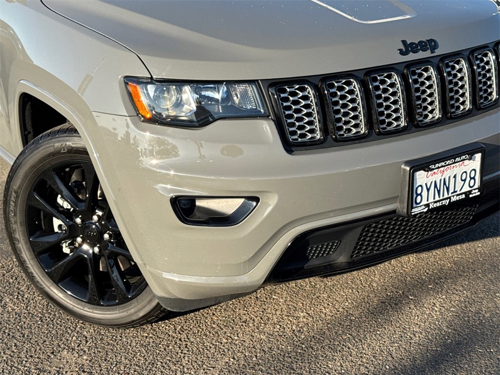 Used 2021 Jeep Grand Cherokee Laredo X image 6