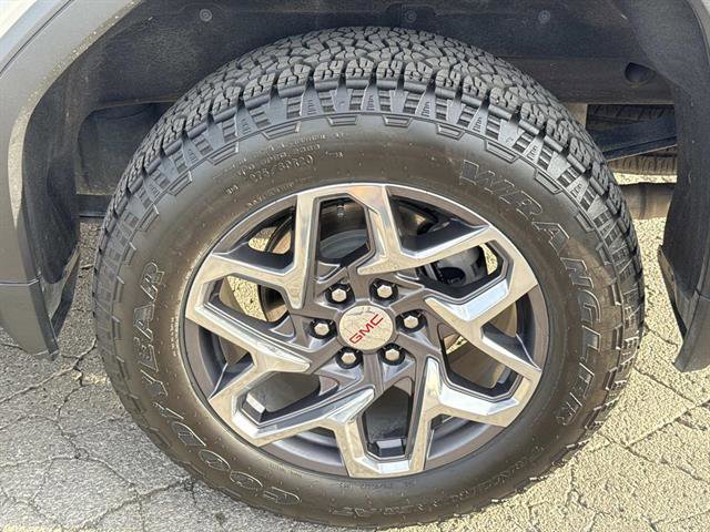 Used 2023 GMC Sierra 1500 SLT w/ SLT Premium Package image 29