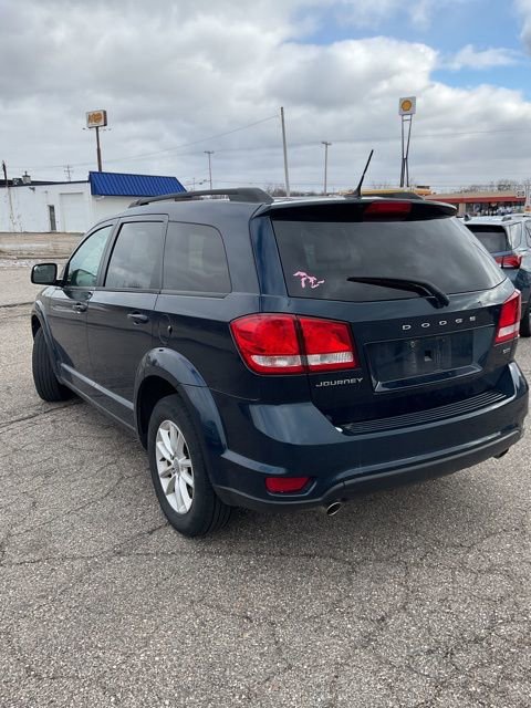 Used 2013 Dodge Journey SXT w/ Flexible Seating Group image 3