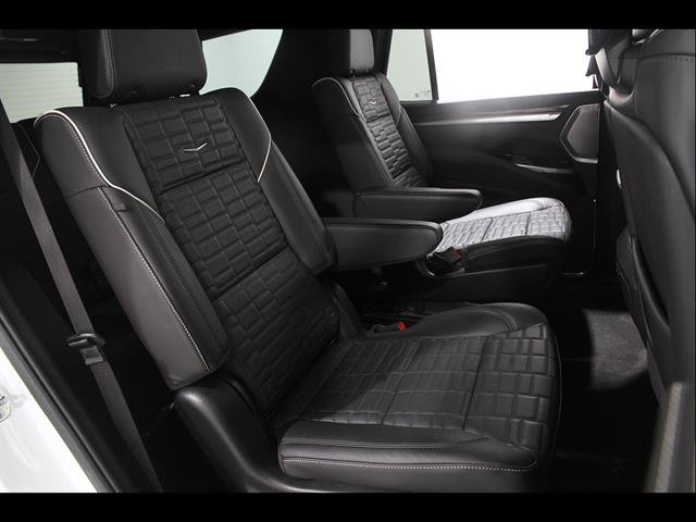 Used 2025 Cadillac Escalade Sport Platinum w/ LPO, Floor Liner Package AWD/4WD image 24
