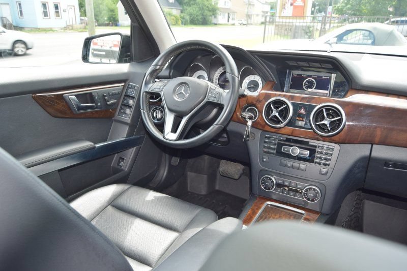 Used 2013 Mercedes-Benz GLK 350 4MATIC image 22