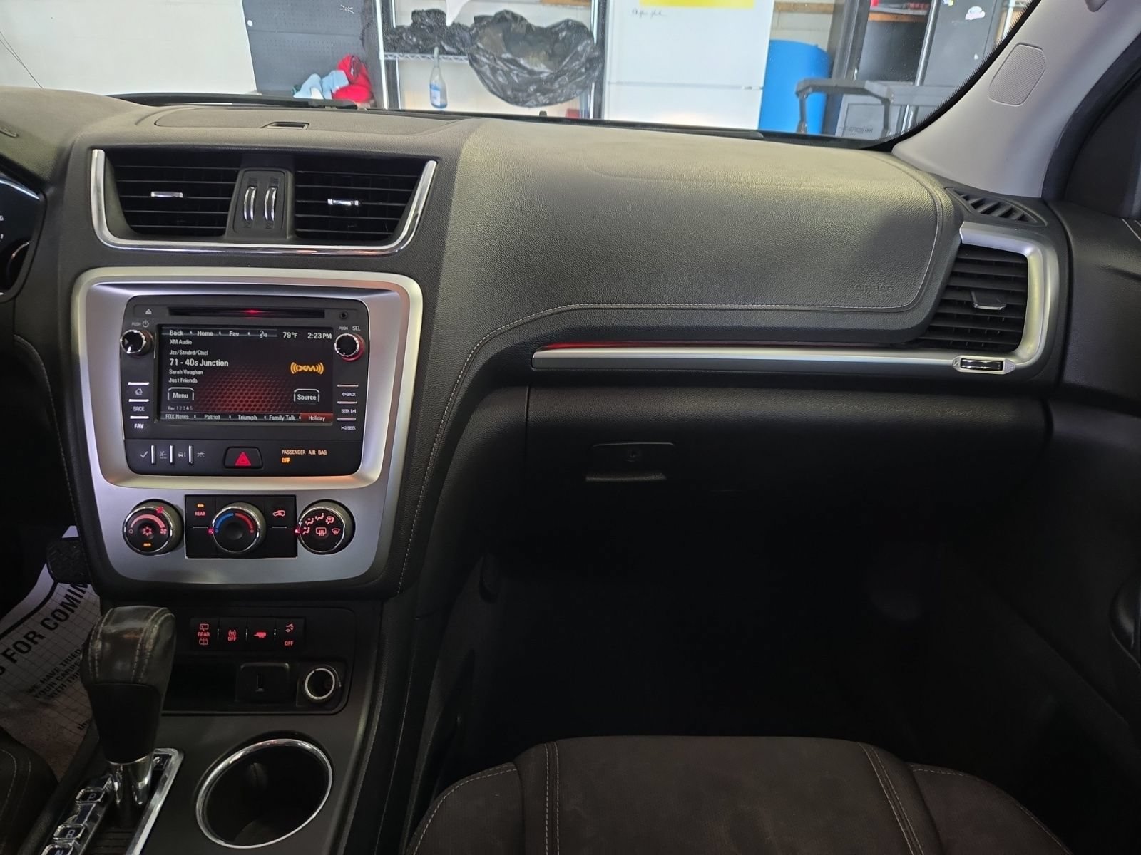 Used 2016 GMC Acadia SLE FWD image 22