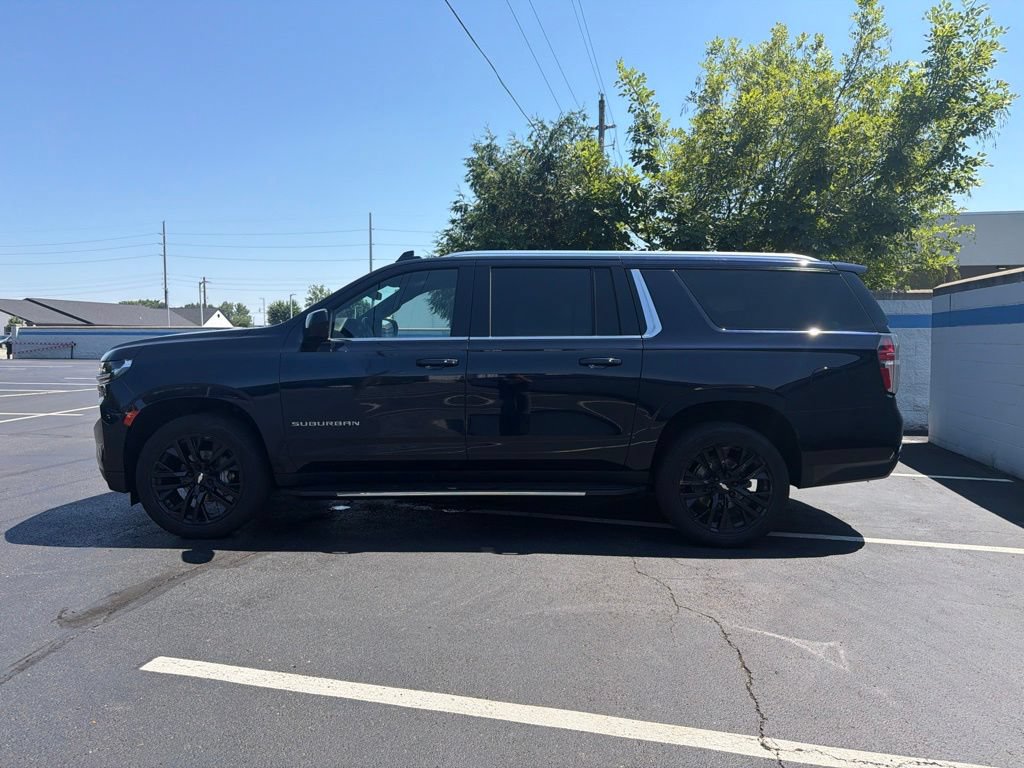 Used 2021 Chevrolet Suburban LS w/ Driver Alert Package AWD/4WD image 2