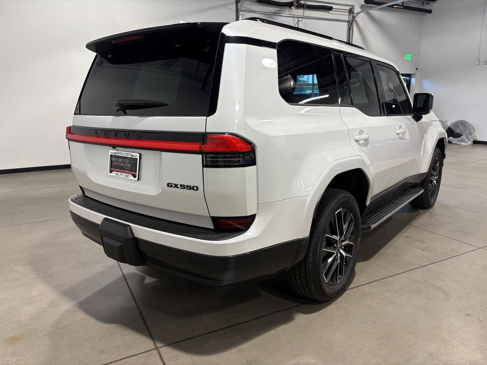 Used 2026 Lexus GX 550 w/ Cold Area Package AWD/4WD image 3
