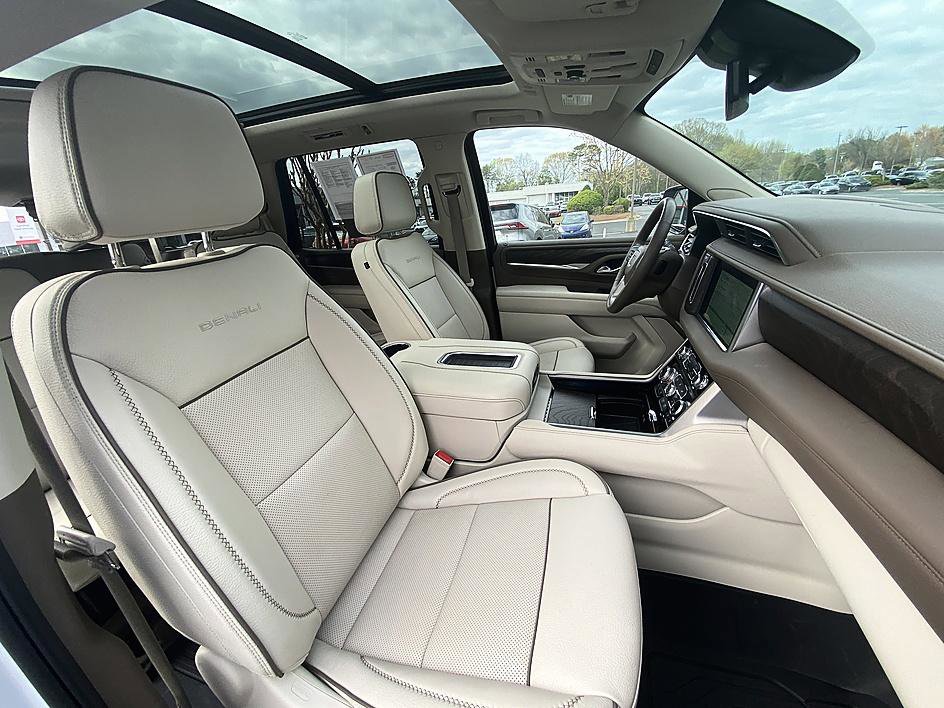 Used 2024 GMC Yukon Denali w/ Max Trailering Package image 22