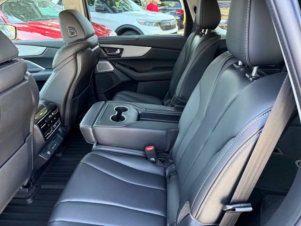 Certified 2026 Acura MDX w/ Technology Package AWD/4WD image 16